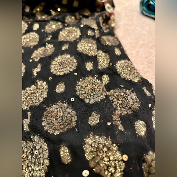 Indian lehenga chaniya choli - Picture 4 of 7